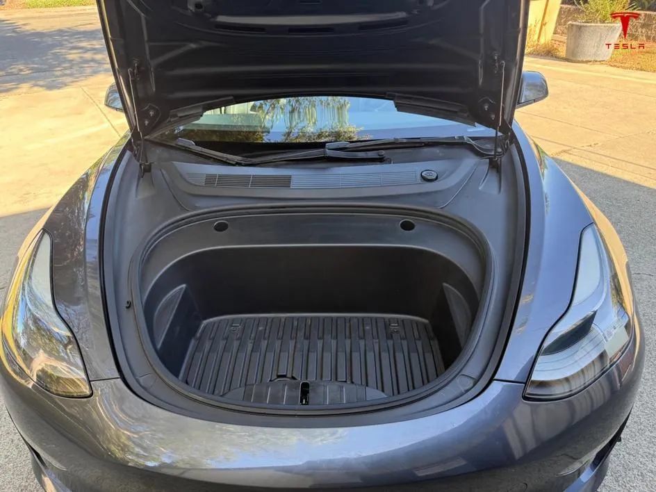 Used 2023 Tesla Model 3 Standard Range RWD image 27