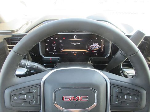 New 2026 GMC Sierra 3500 SLE w/ SLE Value Package image 18