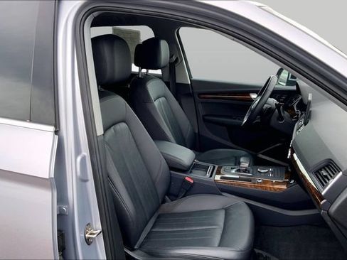 Used 2018 Audi Q5 Prestige w/ Premium Plus Package AWD/4WD image 7