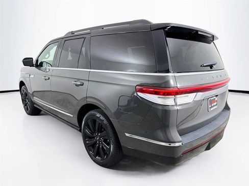 Used 2023 Lincoln Navigator Black Label AWD/4WD image 3