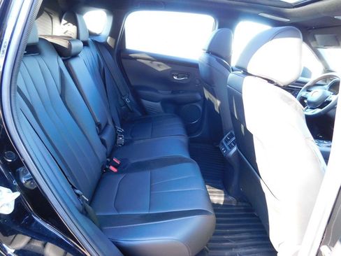 Certified 2025 Acura ADX A-Spec image 5