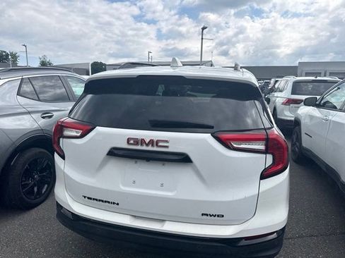 Certified 2023 GMC Terrain SLE w/ Driver Convenience Package AWD/4WD image 5
