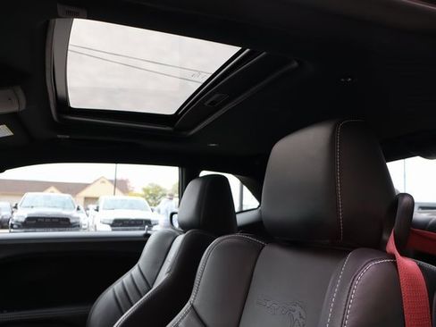 Used 2023 Dodge Challenger SRT Hellcat Widebody image 29