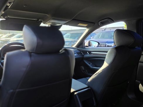 Used 2018 Honda Accord Sport image 14
