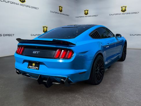 Used 2017 Ford Mustang GT w/ GT Performance Package RWD image 5