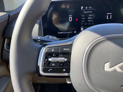 New 2026 Kia Carnival EX image 15