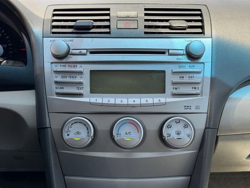 Used 2011 Toyota Camry LE w/ LE Extra-Value Pkg FWD image 21