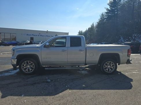 Used 2018 GMC Sierra 1500 SLT w/ SLT Premium Package image 2