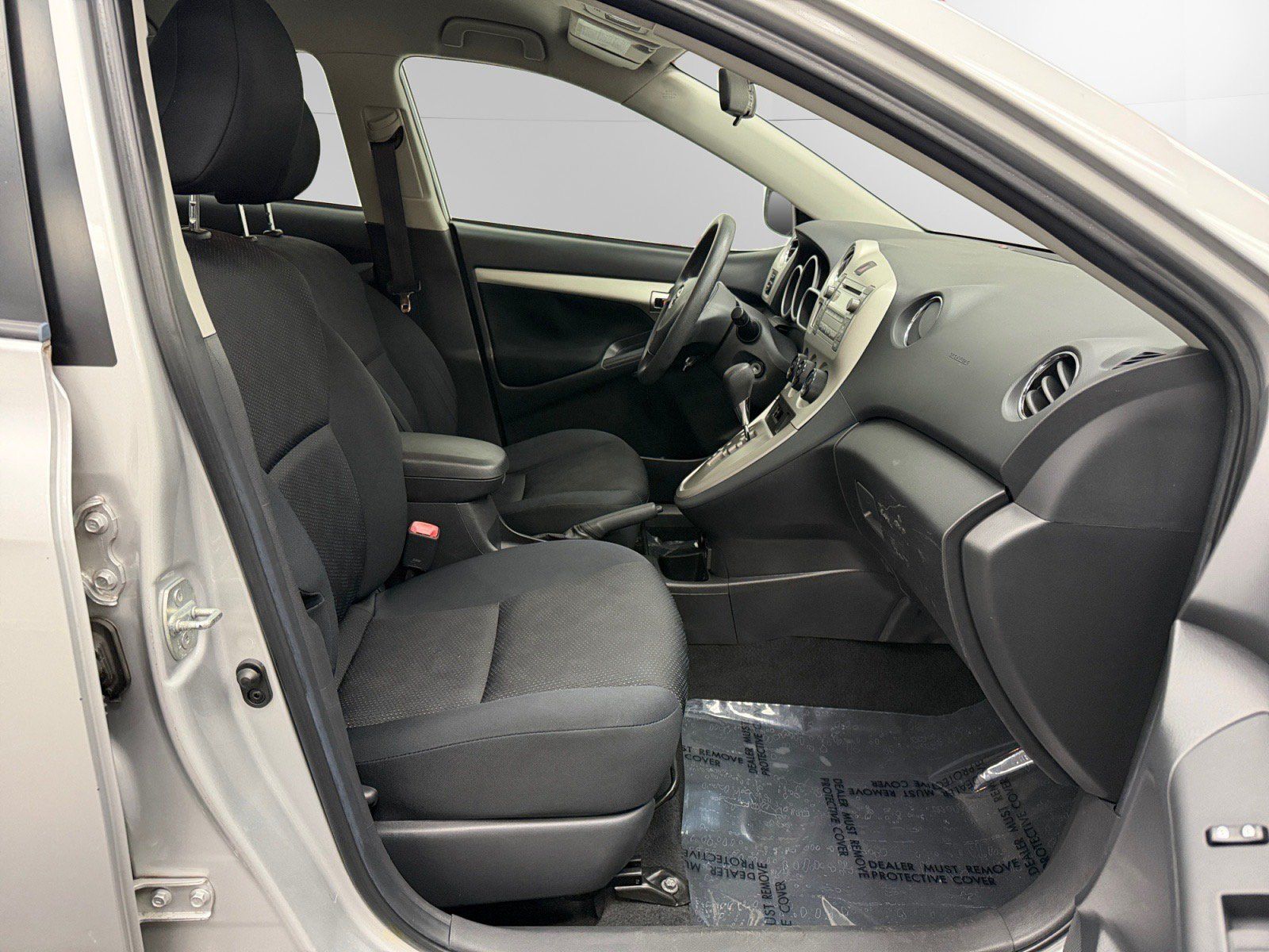 Used 2009 Toyota Matrix S w/ All Weather Guard Pkg FWD image 15