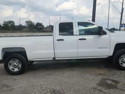 Used 2017 Chevrolet Silverado 2500 W/T w/ WT Convenience Package RWD image 3