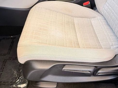 Used 2023 Honda HR-V LX image 6
