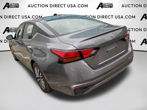 Used 2023 Nissan Altima 2.5 SV image 12