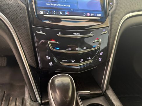 Used 2019 Cadillac XTS Luxury FWD image 25