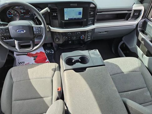 Used 2025 Ford F250 XLT image 8