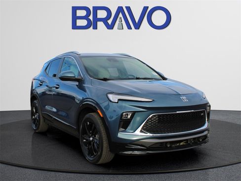 Used 2024 Buick Encore GX Sport Touring image 4