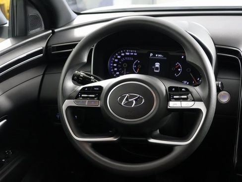 Certified 2024 Hyundai Santa Cruz SEL image 9