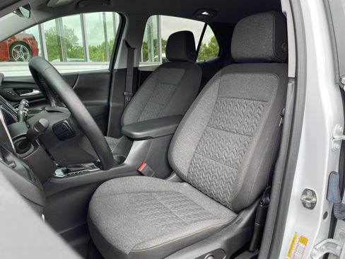 Used 2023 Chevrolet Equinox LT image 16