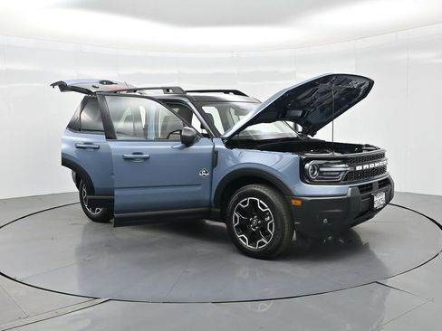 Used 2025 Ford Bronco Sport Outer Banks w/ Outer Banks Tech Package+ image 37