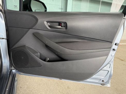 Used 2022 Toyota Corolla LE w/ Carpet Mat Package (TMS) FWD image 15