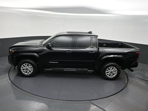 Used 2025 Toyota Tacoma SR5 RWD image 17