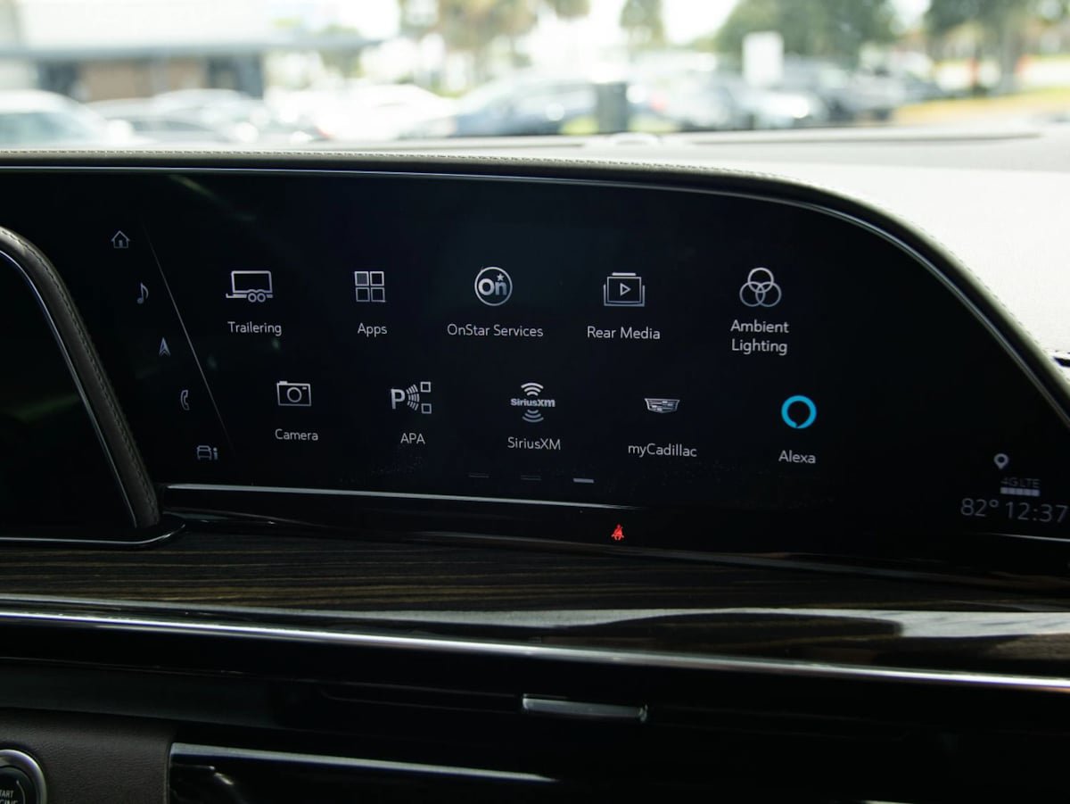 Used 2021 Cadillac Escalade Sport w/ LPO, ONYX Package RWD image 41