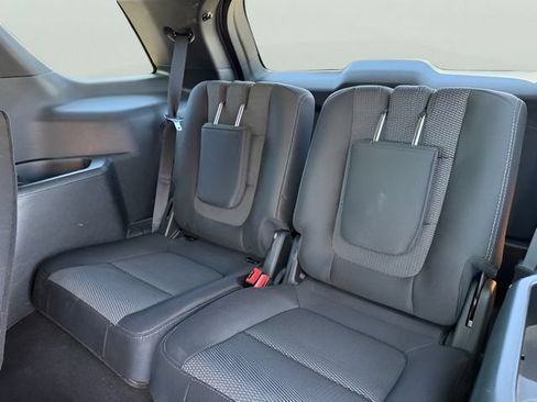 Used 2019 Ford Explorer XLT AWD/4WD image 13