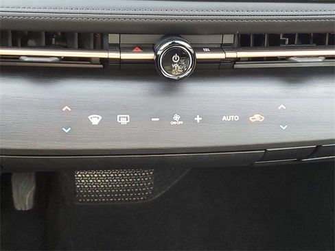 Certified 2023 Nissan Ariya FWD image 21