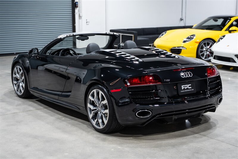 Used 2012 Audi R8 V10 AWD/4WD image 4