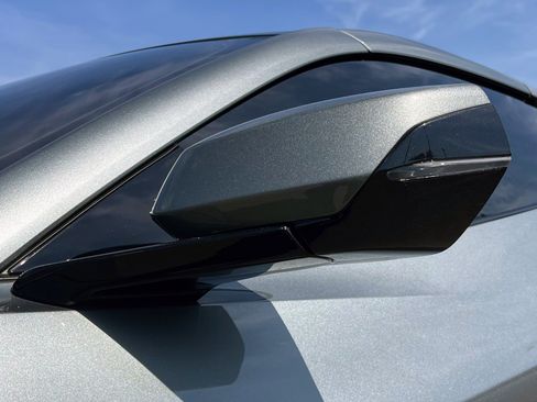 Used 2022 Chevrolet Corvette Stingray 2LT Z51 PERFORMANCE & w/ Z51 Performance Package image 45