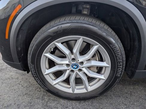 Used 2022 BMW X5 xDrive45e w/ Executive Package image 10