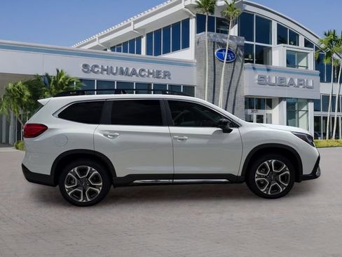 Used 2025 Subaru Ascent Limited AWD/4WD image 8