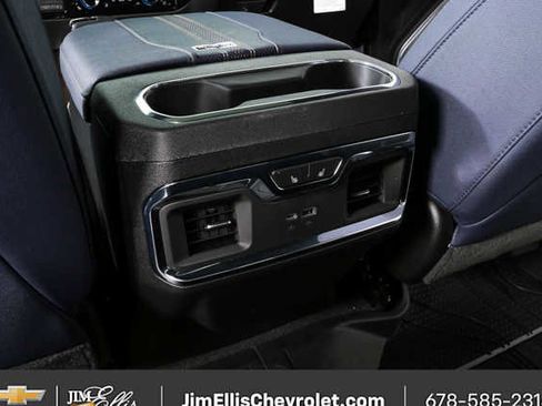 New 2026 Chevrolet Silverado 1500 High Country AWD/4WD image 19
