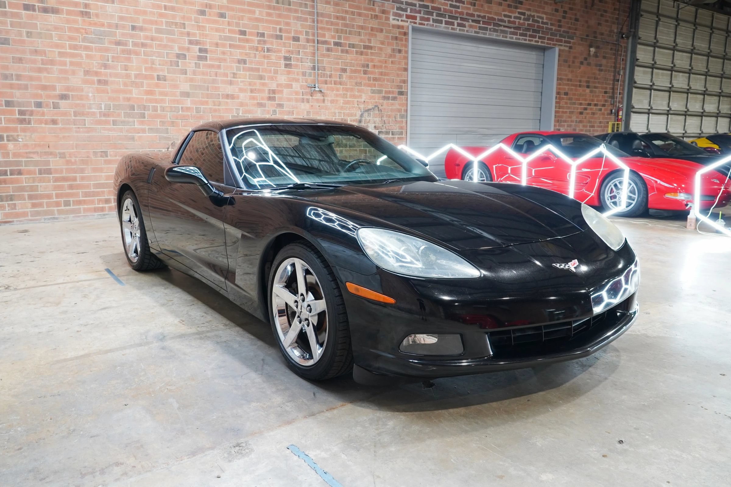 Used 2007 Chevrolet Corvette Coupe w/ Preferred Equipment Group RWD image 3