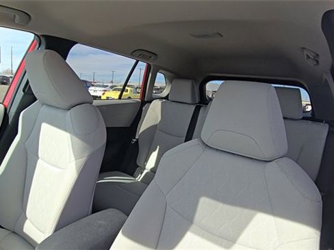 Used 2023 Toyota Corolla Cross LE image 14