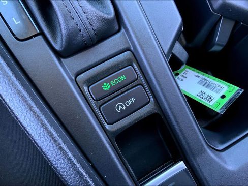 Used 2023 Honda Accord EX image 31