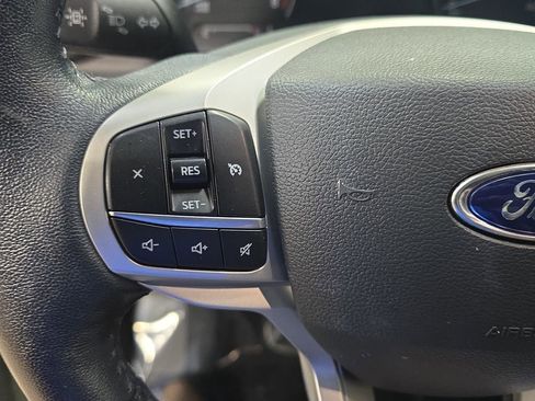 Used 2023 Ford Explorer XLT w/ Equipment Group 202A image 20