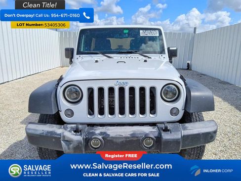 Used 2015 Jeep Wrangler Unlimited Rubicon w/ Connectivity Group AWD/4WD image 7