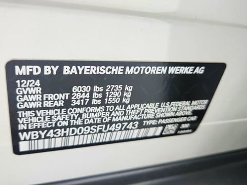 Used 2025 BMW i4 xDrive40i w/ Premium Package image 62