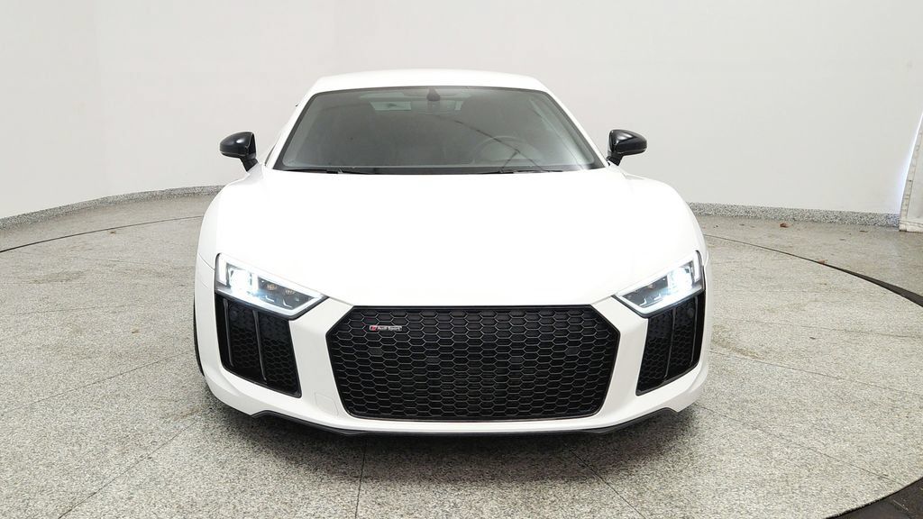 Used 2018 Audi R8 V10 RWD image 8
