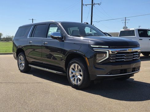 New 2026 Chevrolet Suburban Premier w/ Sun And Tow Package image 10