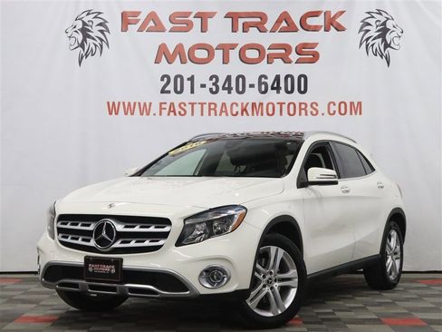 Used 2018 Mercedes-Benz GLA 250 4MATIC image 1