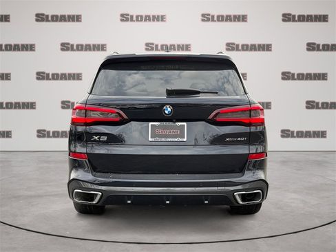 Used 2021 BMW X5 xDrive40i w/ M Sport Package image 4