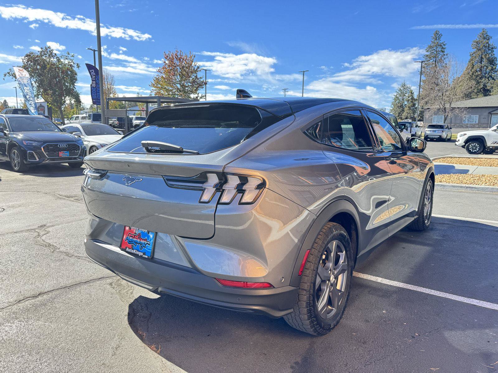 Used 2023 Ford Mustang Mach-E Select AWD/4WD image 5