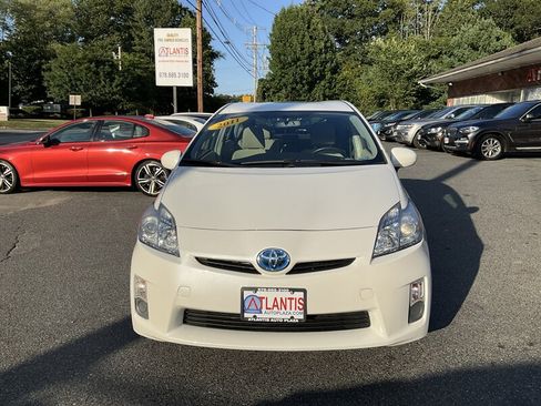 Used 2011 Toyota Prius Two FWD image 2