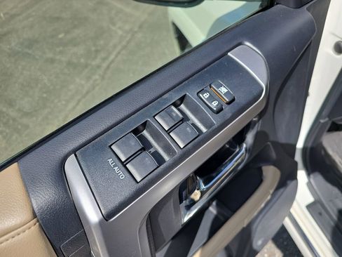 Used 2014 Toyota 4Runner Limited AWD/4WD image 29