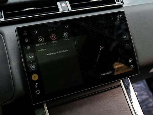 Used 2024 Land Rover Range Rover Velar Dynamic SE image 25