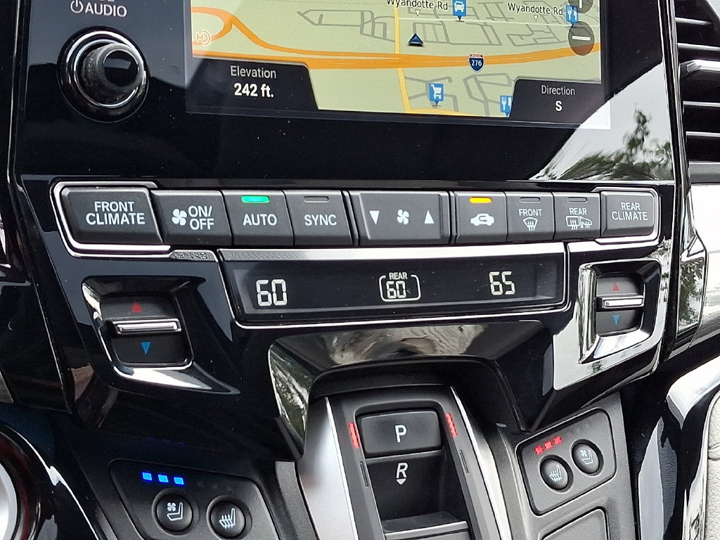 Used 2024 Honda Odyssey Elite image 18