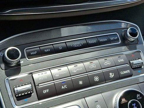 Certified 2023 Hyundai Santa Fe SEL AWD/4WD image 15