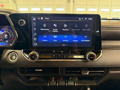 Used 2024 Chevrolet Colorado W/T image 15