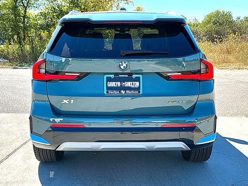 New 2026 BMW X1 xDrive28i w/ Technology Package AWD/4WD image 7